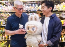 库克中国行程首站引关注，THE MONSTERS巡展成焦点