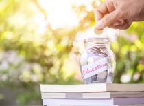 容百科技成宁德时代钠电正极一供，锂电产业链抢产能态势持续