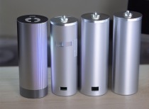 11月27日固态电池板块强势上涨，产业进展迅速